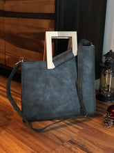 Charger l'image dans la galerie, Hand-made Vegan Leather Everyday Tote Bag