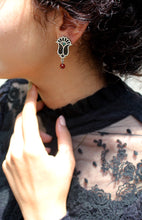 Charger l&#39;image dans la galerie, Lotus Handmade Silver Earings
