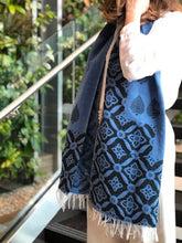 Load image into Gallery viewer, Sarv Blue Hand-made Organic Cotton Shawl
