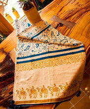 Charger l&#39;image dans la galerie, Qajari Hand-made Camel Runner
