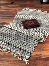 Charger l&#39;image dans la galerie, Qashqai Hand-made Black Table Runner

