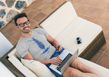 Charger l&#39;image dans la galerie, Dele Senobariam Blue Calligraphy Short Sleeve Tee

